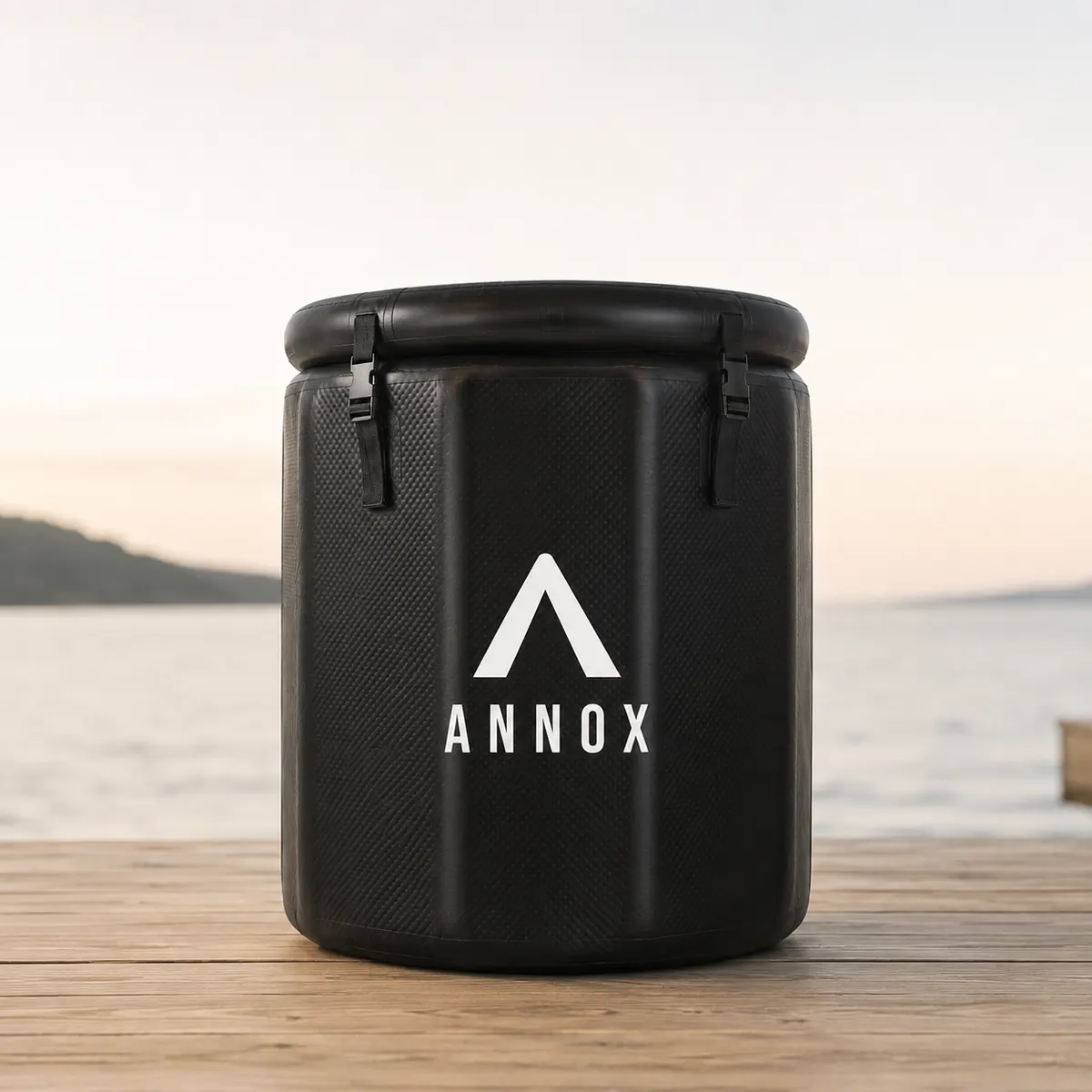 Oppblåsbar svart kaldstamp av typen Annox Ice Bath